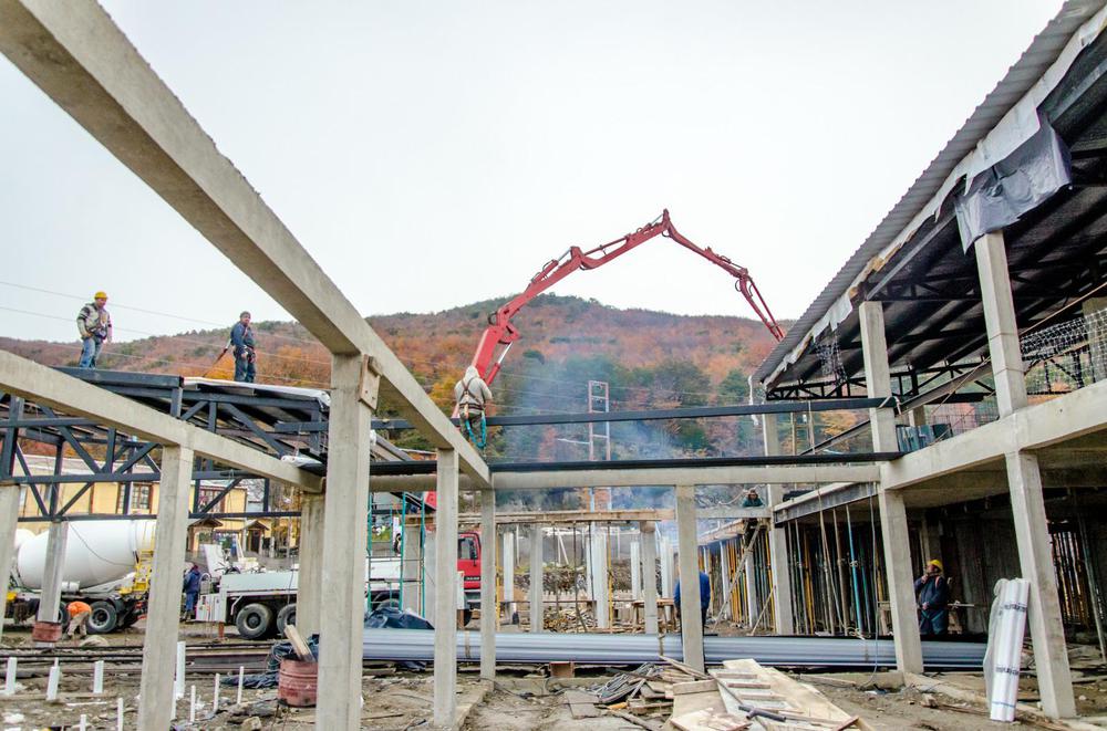 b6925299-06d9-499d-81a6-e9779a0f243d