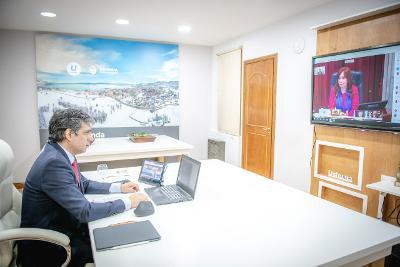 69AC9FD0-FB59-4B82-9097-1F39B1B32422