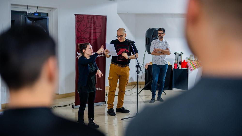 fccbcc06-94b6-4abf-8cd7-8990cc6db4d9