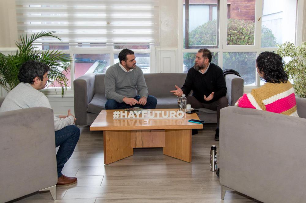 8ef83b0d-2a9e-4d02-9961-276409fa43a1