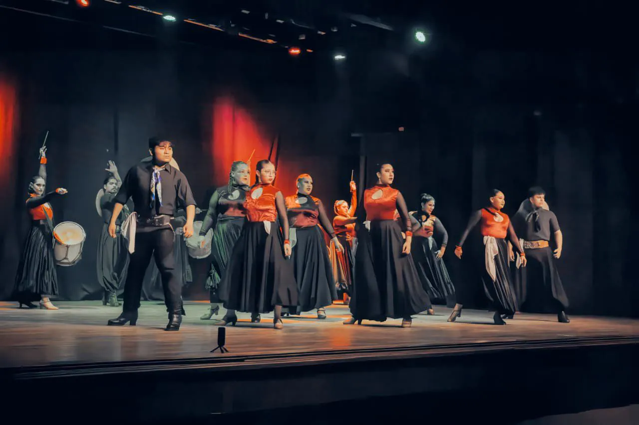 photo_4987861232018721560_y