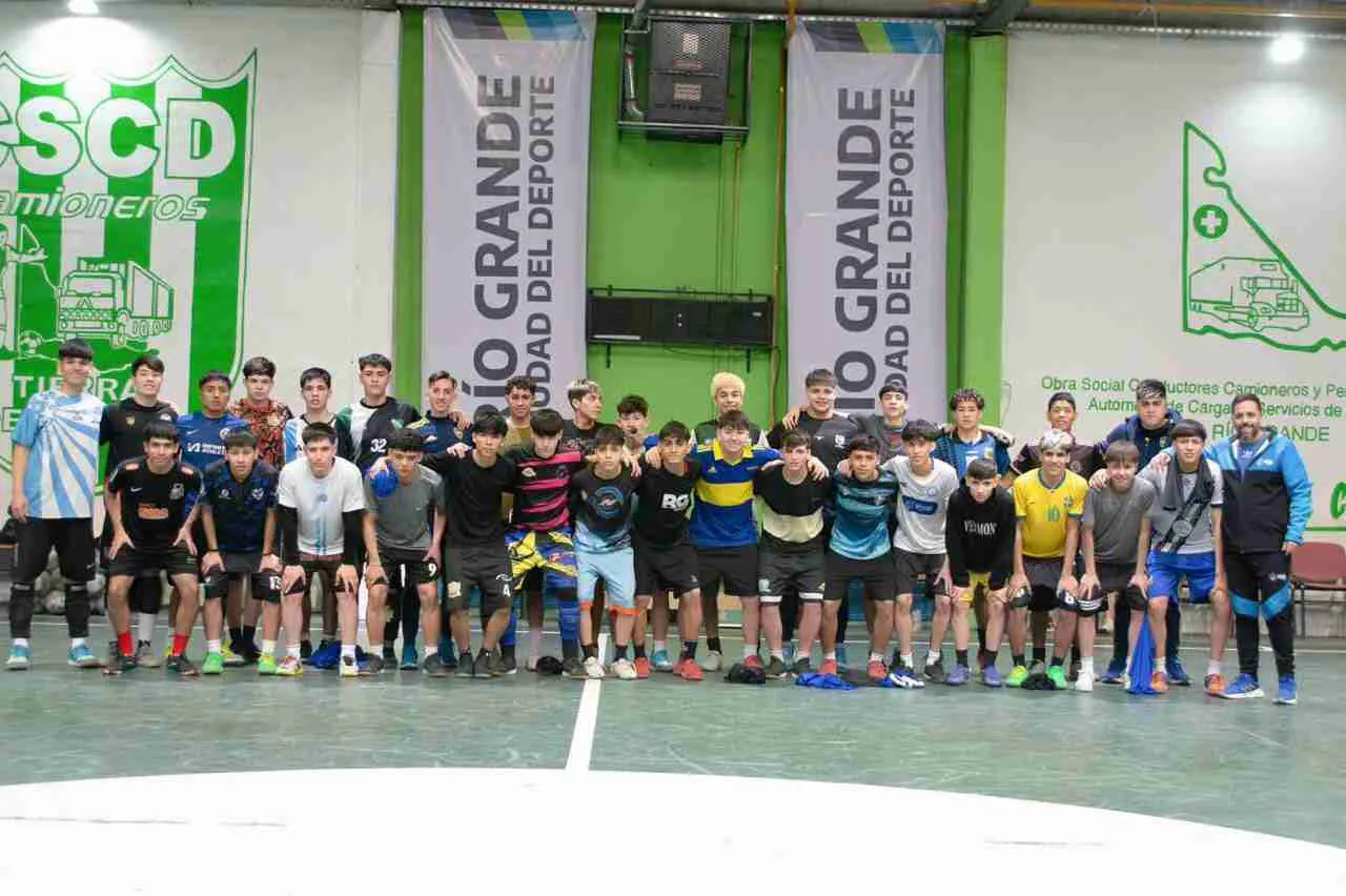 photo_5064335431117680341_y-1 (1)