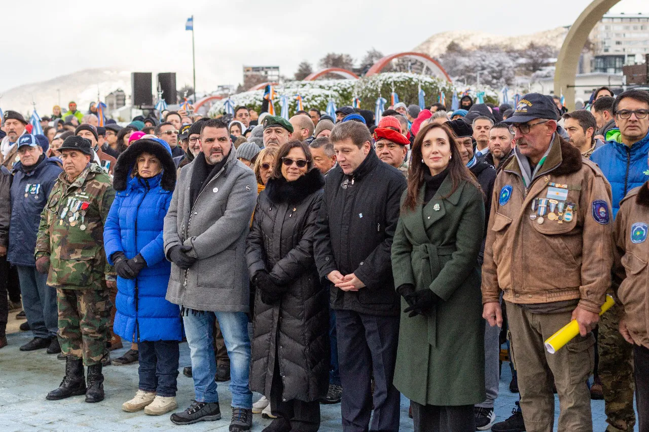 770ac3e5-541a-4707-85ba-1d632e44ab20