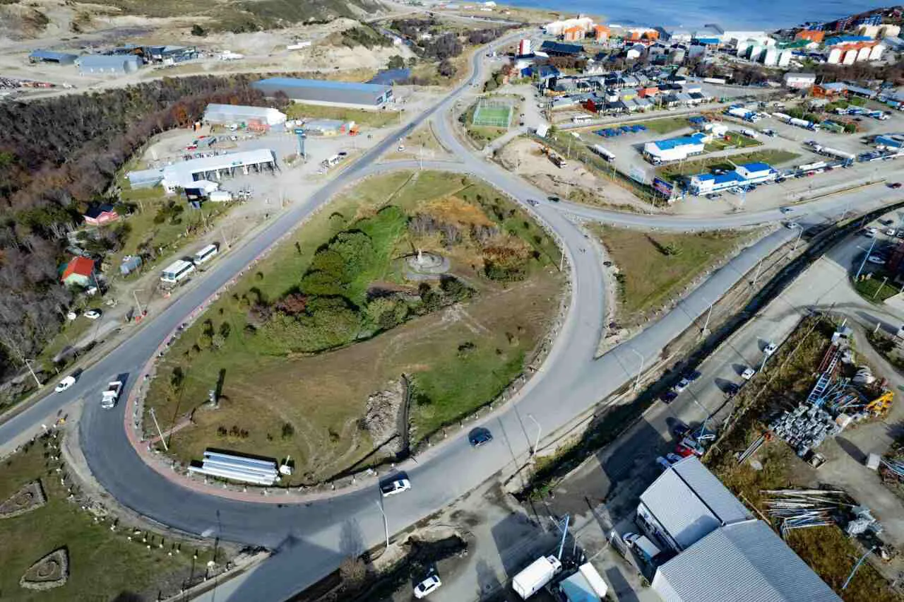 photo_4960911046671970161_y-1