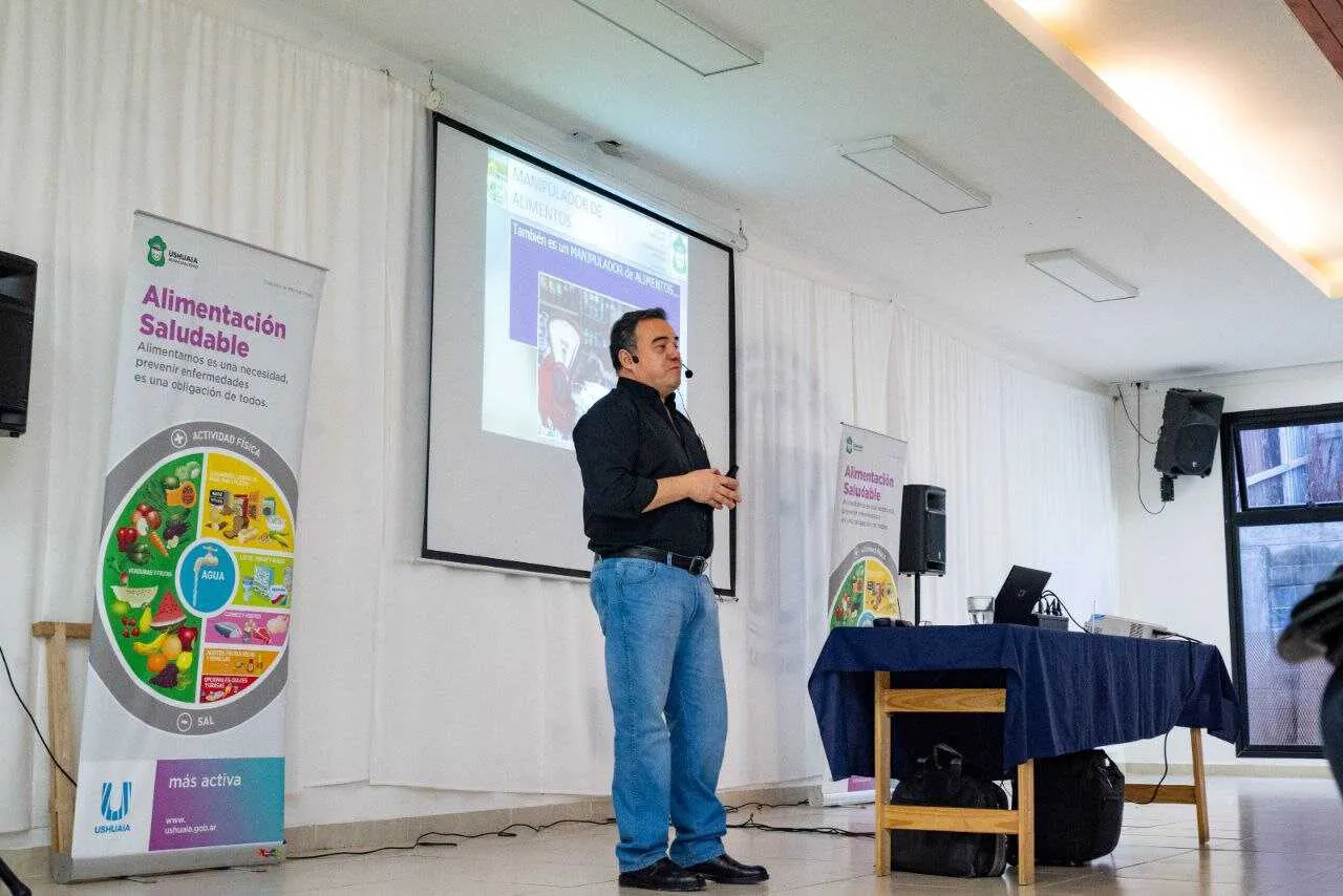 photo_5174684058758786829_y-1