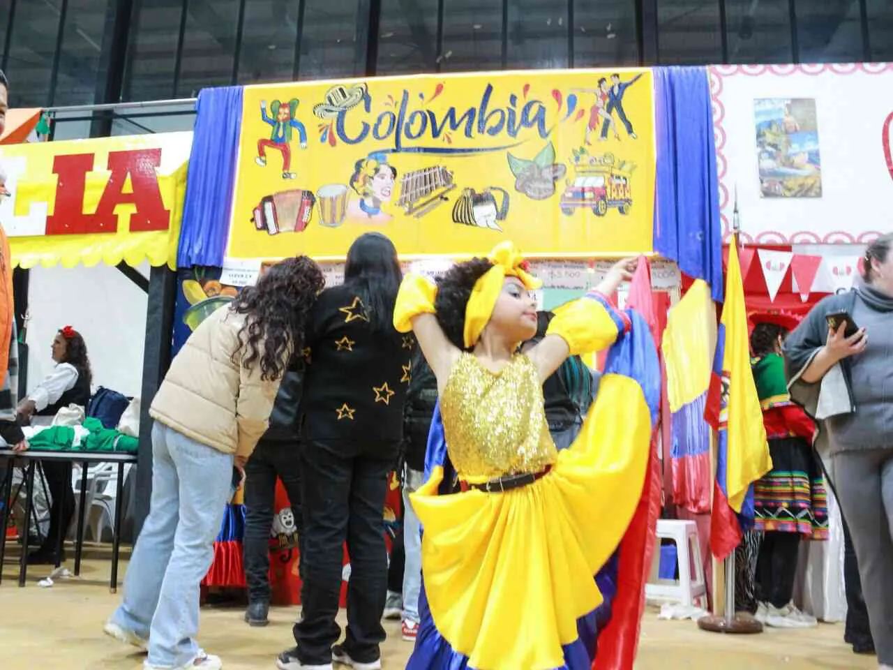 photo_5039562570855460745_y-1