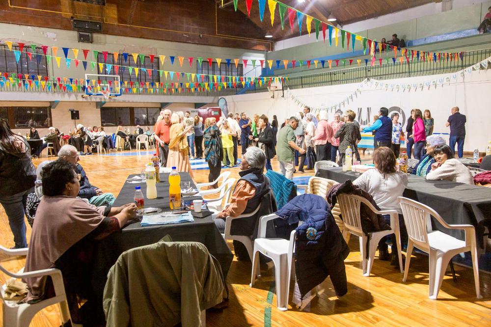 19c96965-e1b3-43d2-b2e5-2ba6d855581a