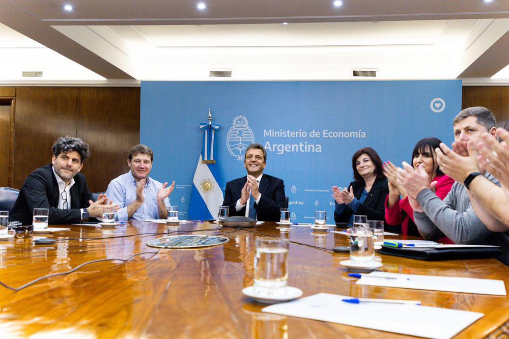 e71101b4-6628-4f94-9ddb-0db6ec1f936b