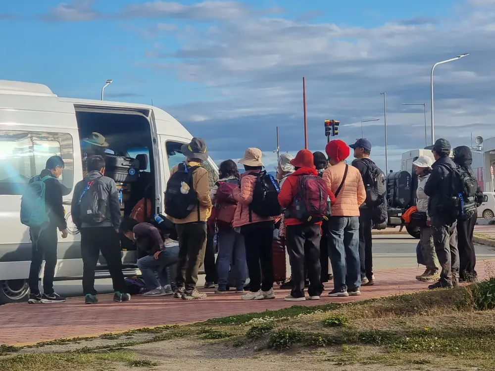 b201236b-f4f8-41b8-90c7-ea384c478767