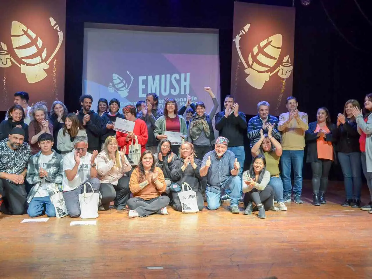 photo_5118523581792366259_y-1