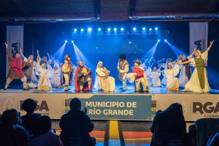 photo_4909073849425969673_x