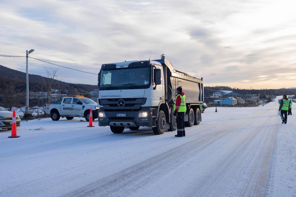 bf5c2fb9-814c-477a-b3f4-798834423906