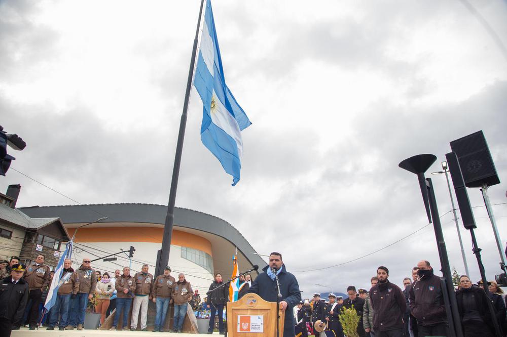 19402871-3f19-4331-90a0-f07b0c52a170