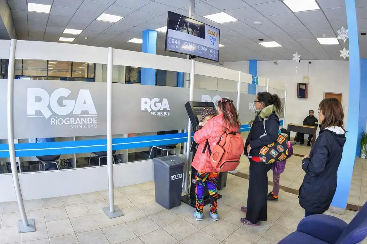 photo_4931807059787844602_y-1