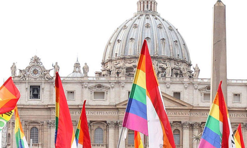 Comunidad-gay-en-el-Vaticano2-1024x615