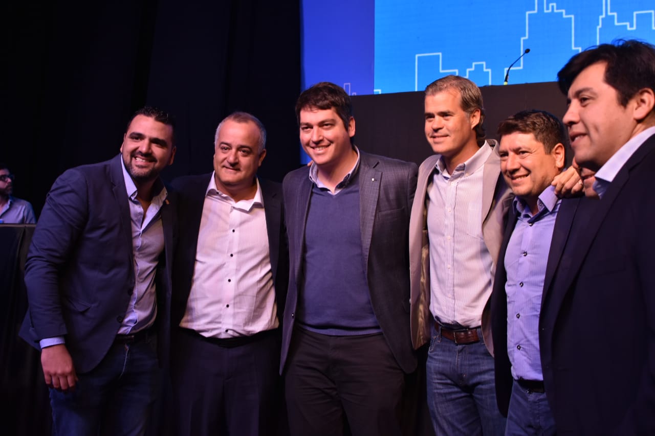 Walter Vuoto en el Foro de ciudades con Martin Perez y Harrington