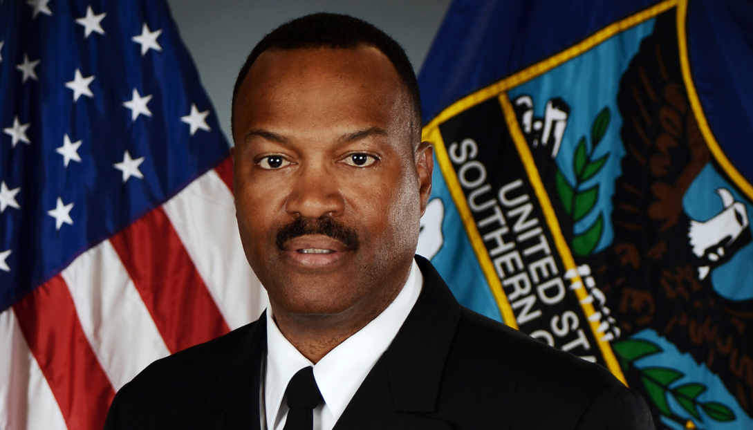 jefe-comando-sur-afro