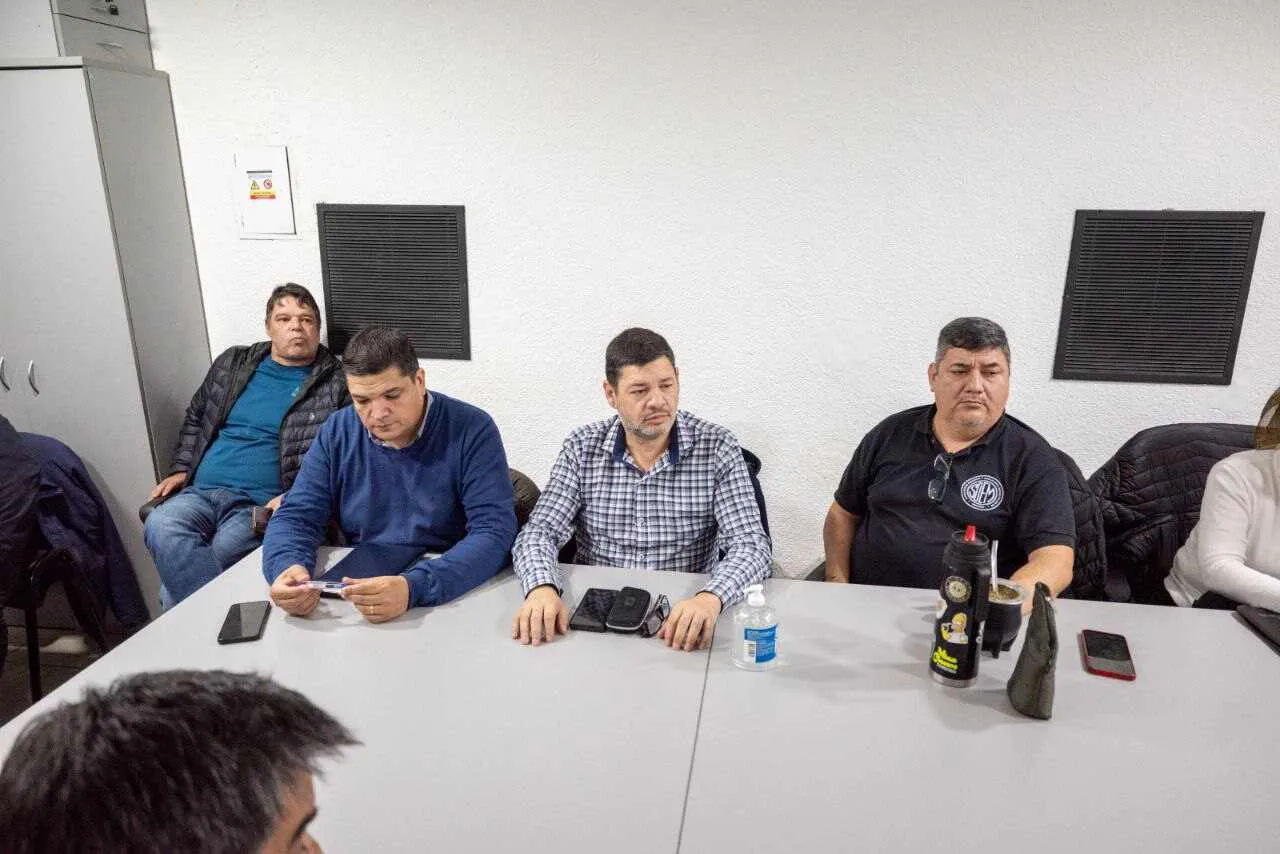 photo_4976986426361097729_y-1