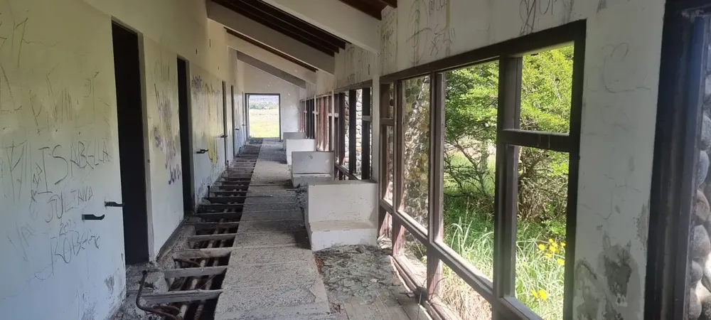 ce0cc4f4-5b34-405d-98fd-a4270130efa6