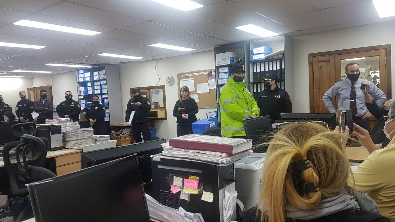 D44648D5-B611-4E91-9D3D-EBF4A45AFAF3