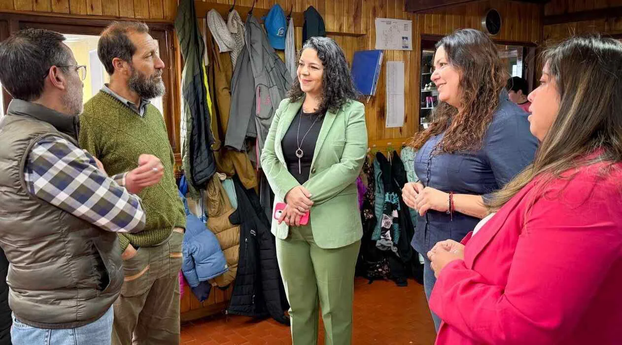 photo_4967900994280819581_y-1 (1)