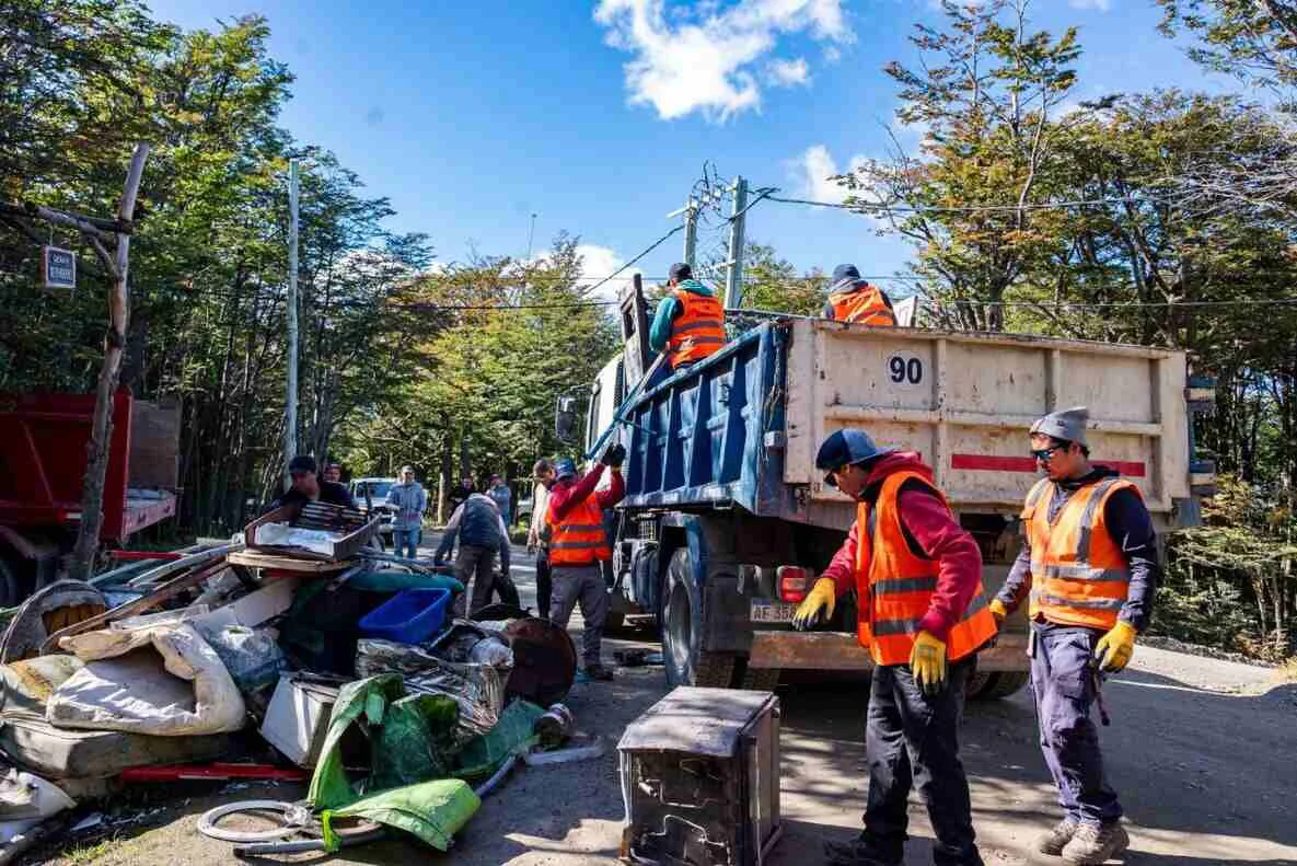 photo_5014962342512495565_y-2-1