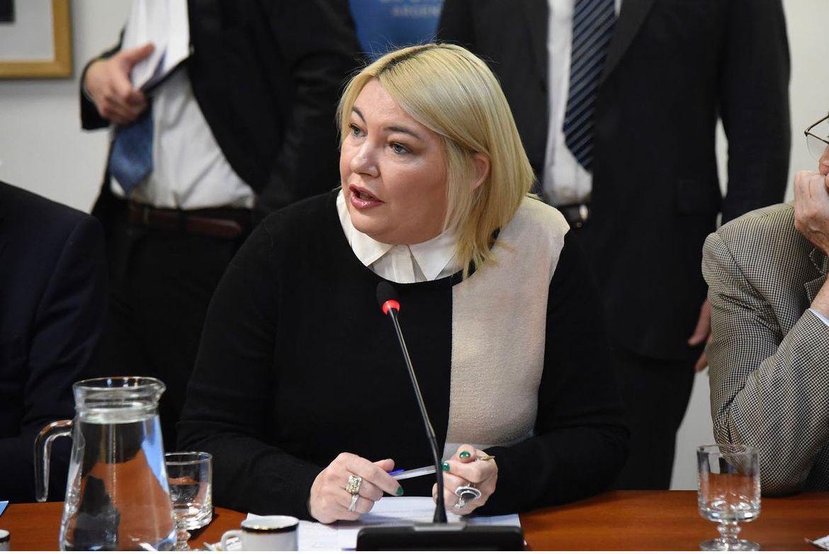 7773d971-6065-4870-8cc9-682179bd2f00