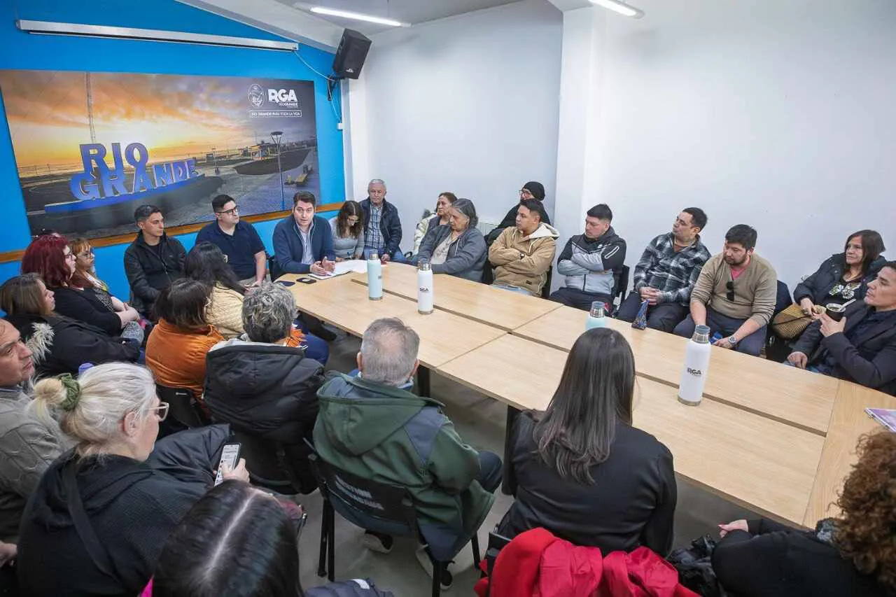 photo_4947688272591696582_y-1