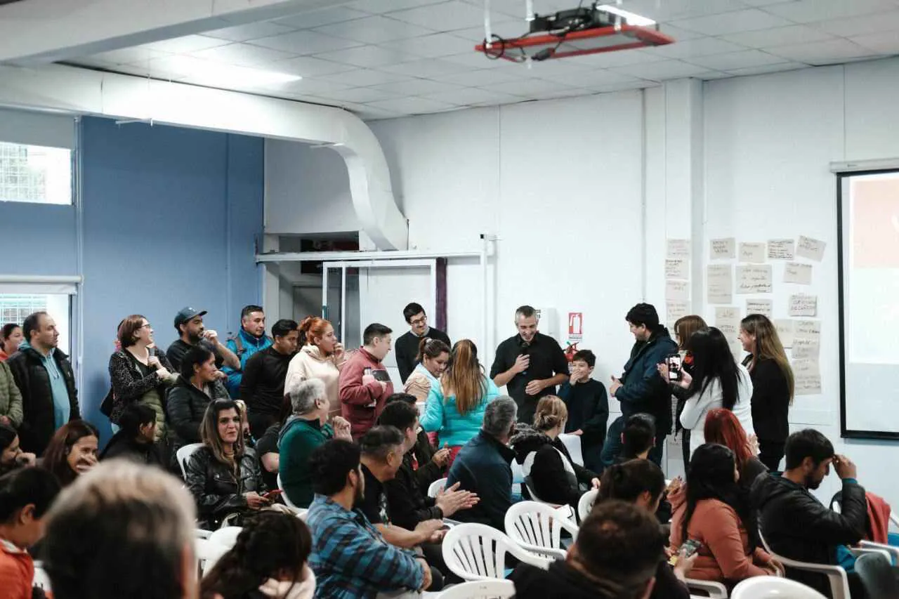 photo_4961141192494526223_y-1