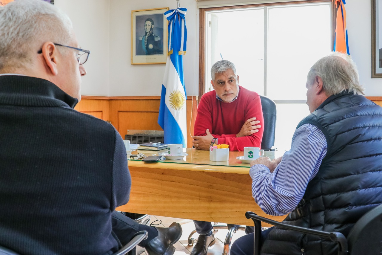reunión García con La Anónima