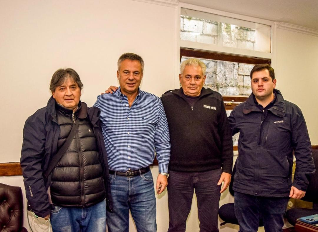 cd7d4e07-4b7b-4345-8153-09193abede56