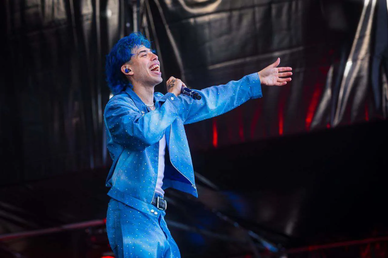 photo_5024174274268302127_y-2