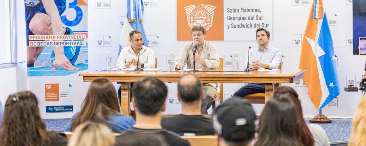 Becas-e1675964817907-1200x480 (1)