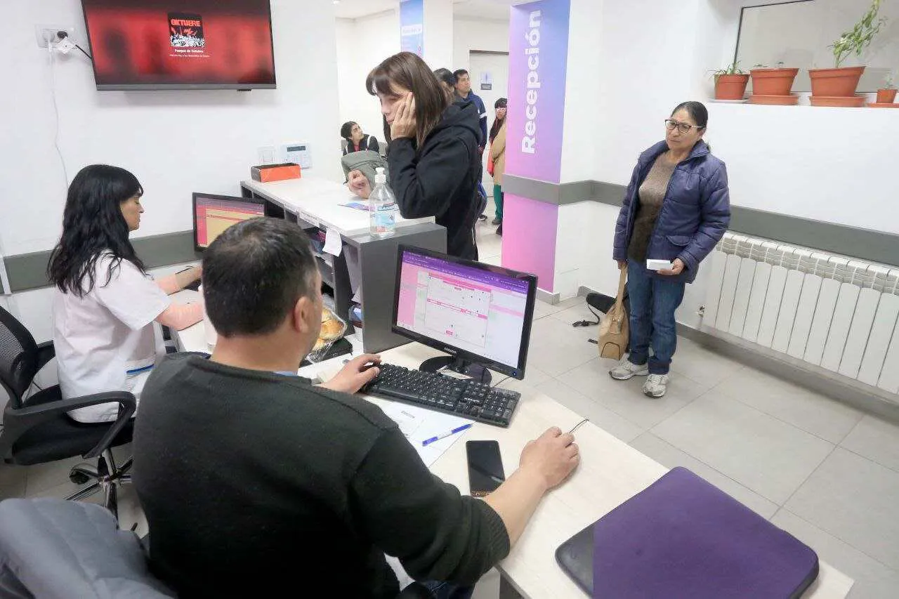 photo_5161454636072897748_y-1