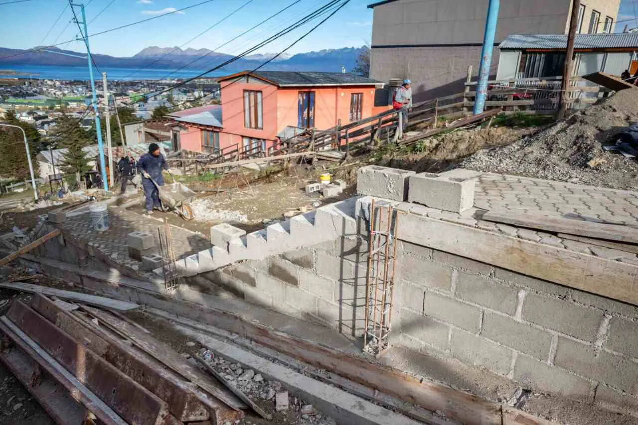 photo_4920604805823573766_y-1