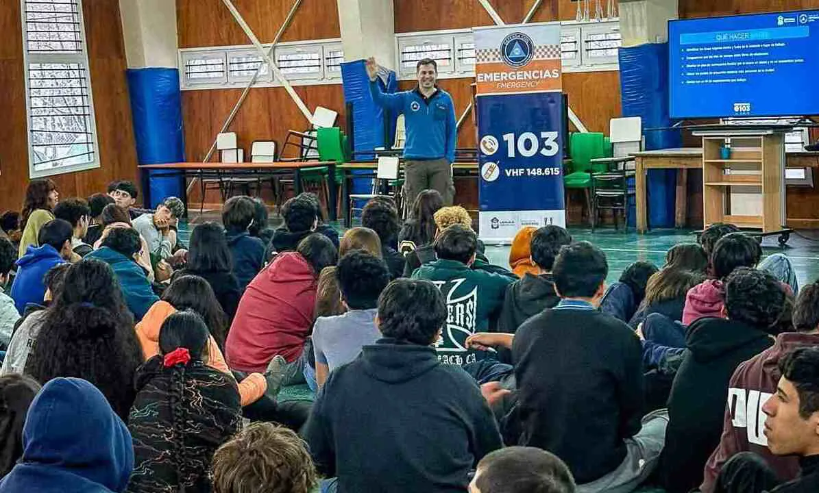 photo_5048564311206768977_y-1-1