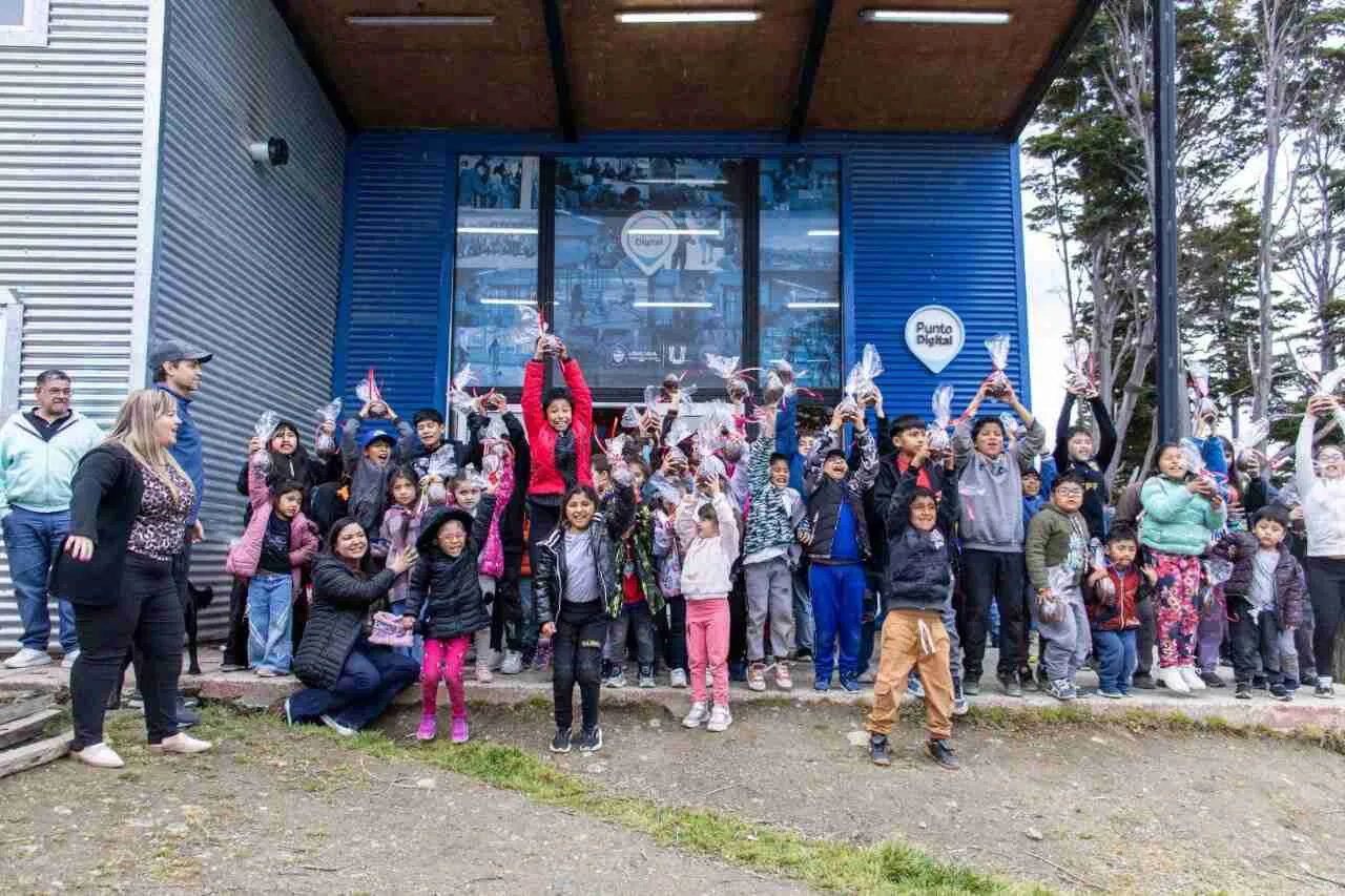 photo_4911363487901527642_y-1