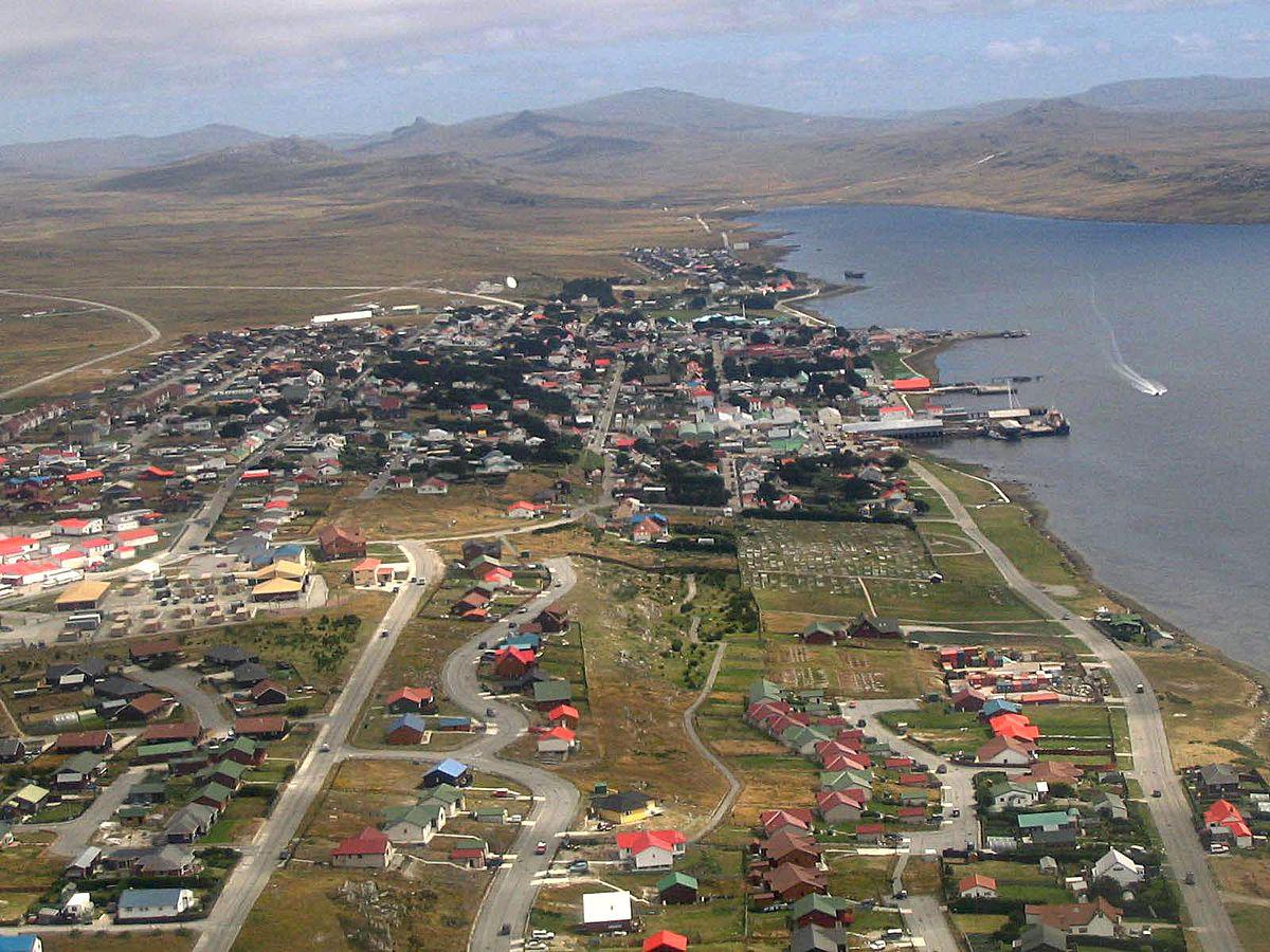1200px-Aerial_photo_Port_Stanley