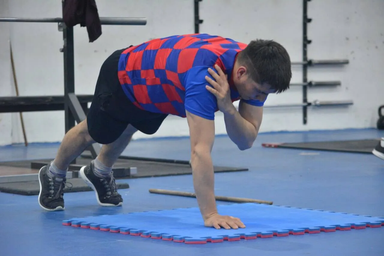 photo_5170395800201703266_y-1-1