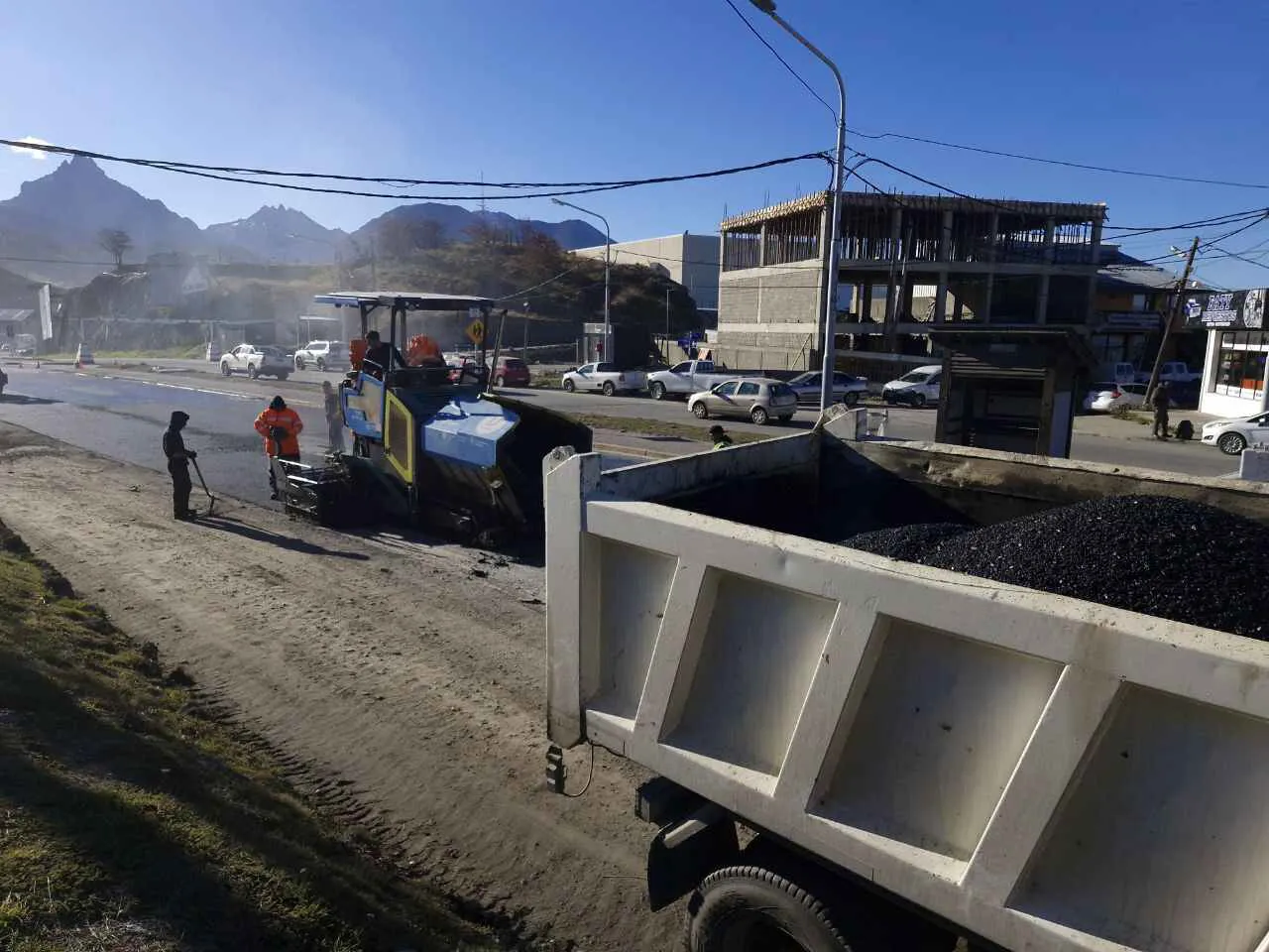 photo_5186449438766378687_y-1