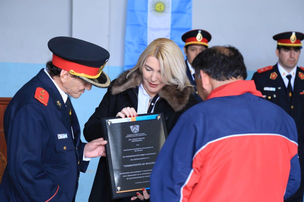 bOMBEROS