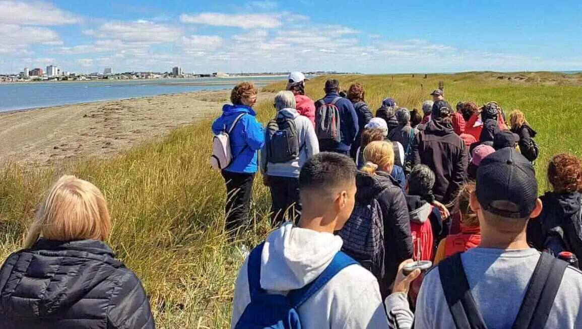 photo_5143575090946575322_y-2