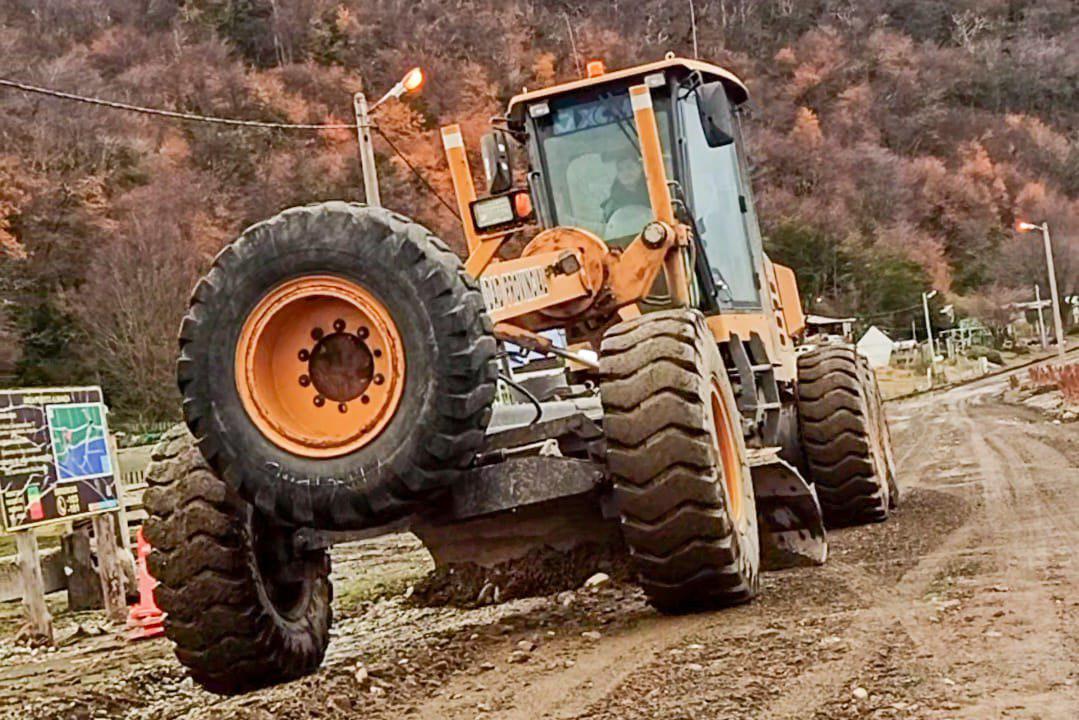 photo_5114000598977589151_y