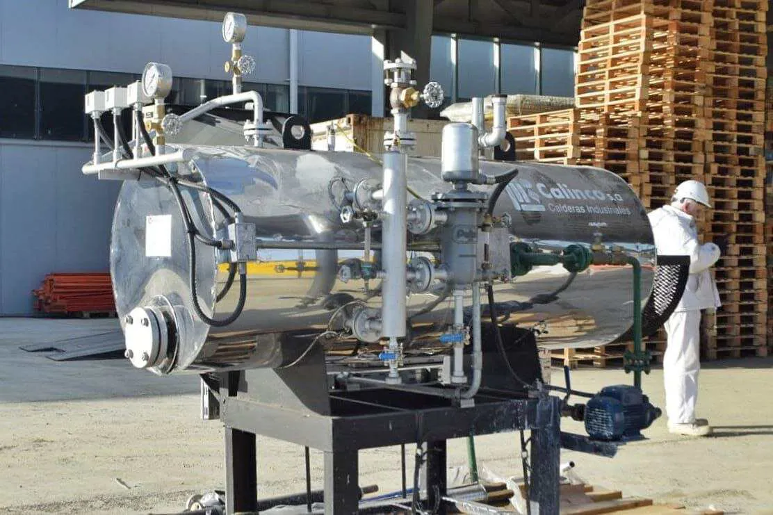 photo_5087324552810924813_y-1