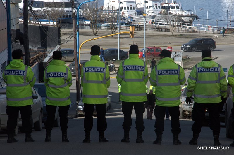 Policia