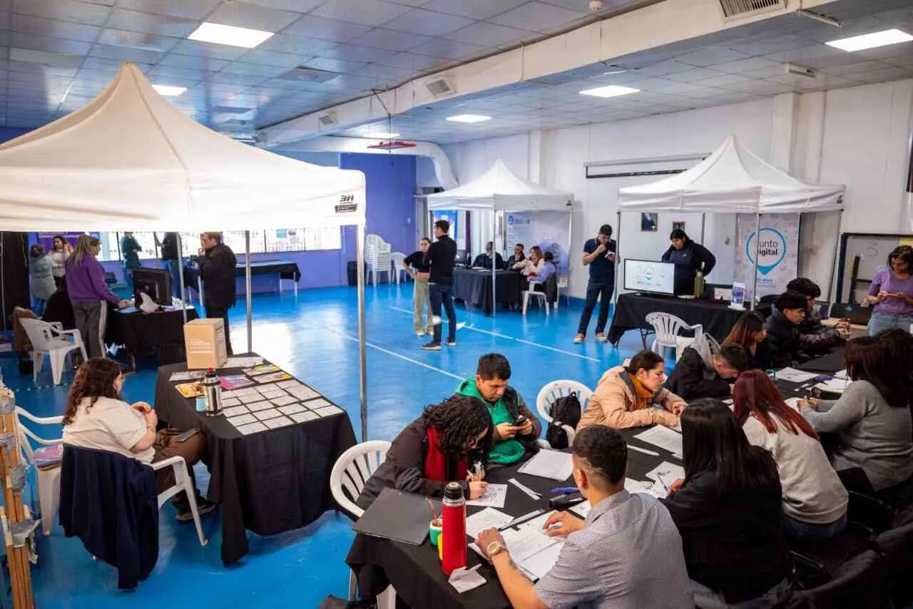 photo_4995048696576061417_y-1