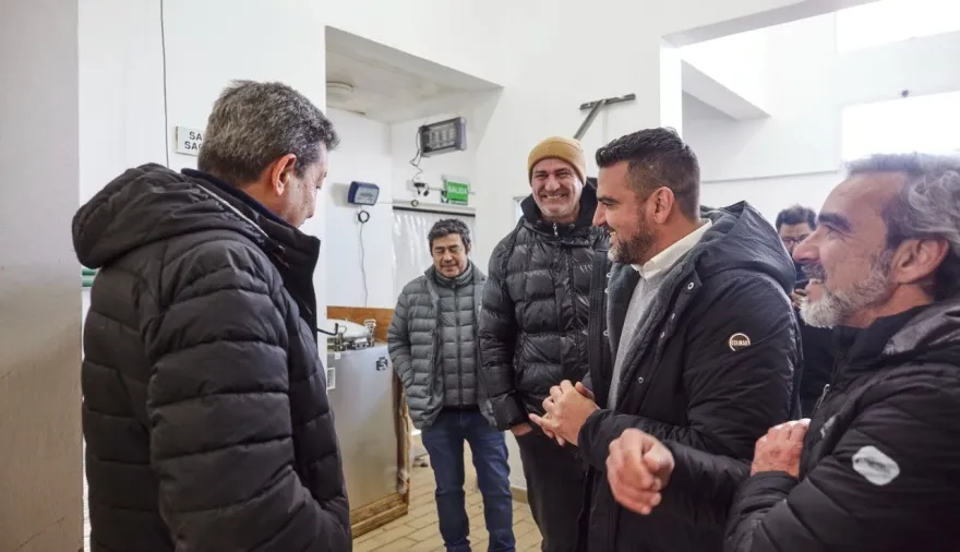 20241002205515_photo-5183662155315129790-y