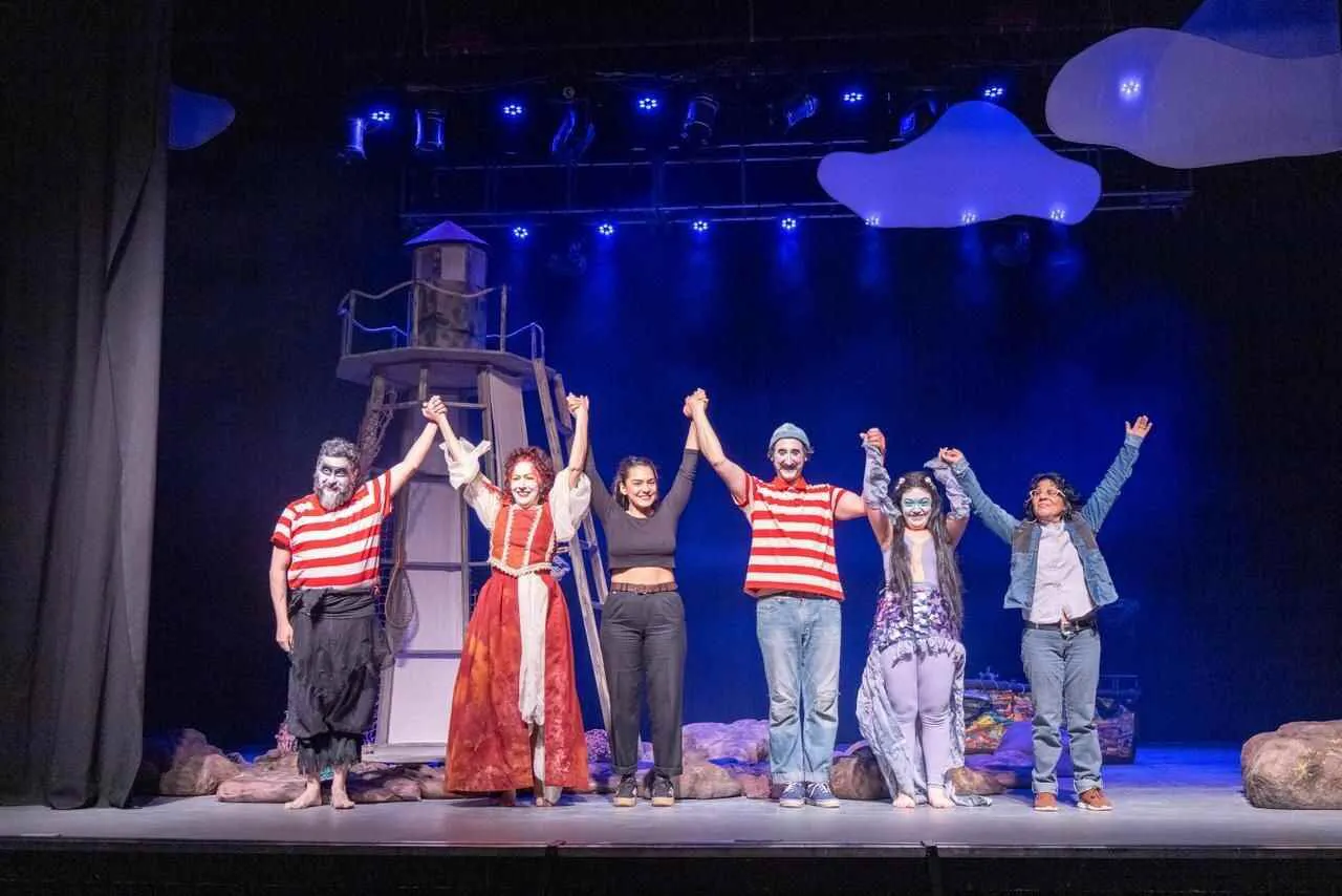 photo_4956530102724397907_y-1